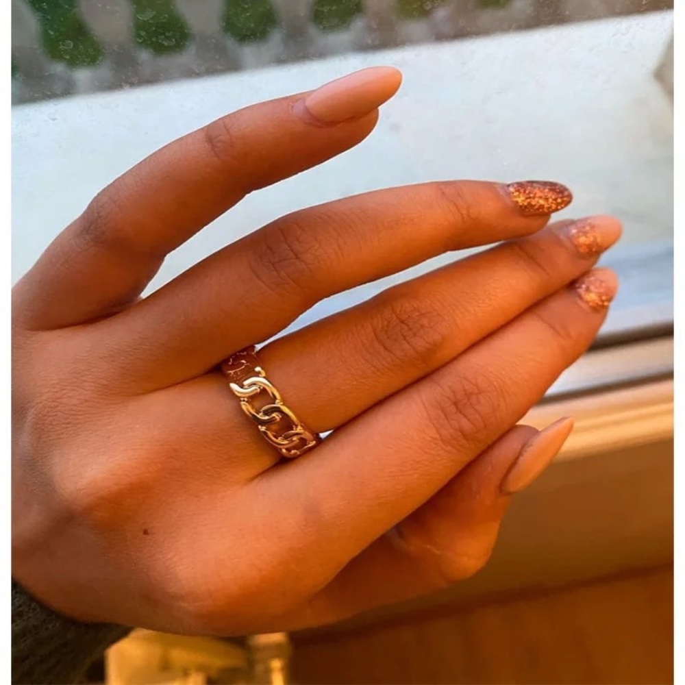 Gold adjustable chain ring - Picture 2 of 3